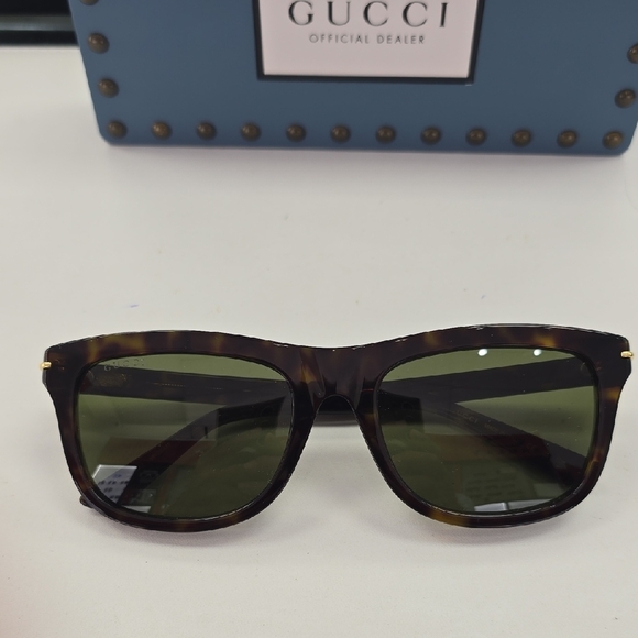 Gucci Dark Tortoise Sunglasses for Men - Picture 2 of 4